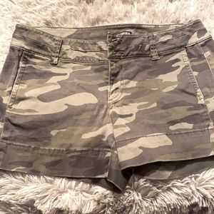 Women’s Express camo shorts